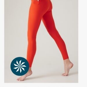 Athleta Transcend Stash Tight